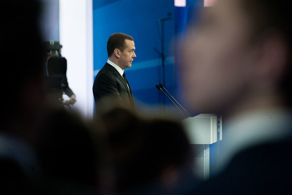 По итогам форума Медведев поручил подготовить решение об обязательствах правительства по софинансированию отдыха детей-инвалидов, детей-сирот и детей из неблагополучных семей