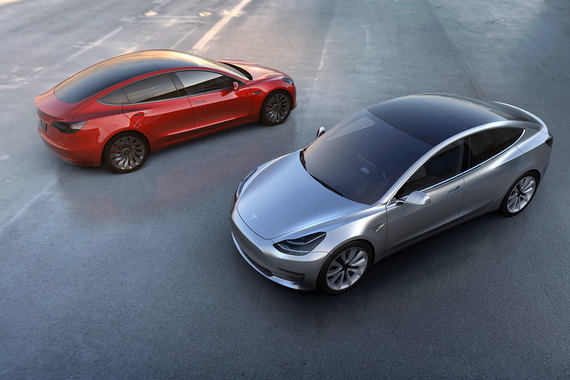 Tesla Motors представила электромобиль для массового рынка Model 3