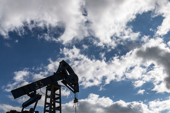 Страны ОПЕК в марте увеличили производство нефти на 64 000 барр. в день
