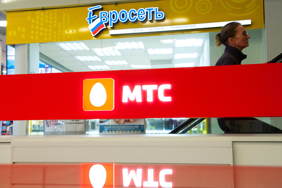 Ценовая война между российскими сотовыми ритейлерами усиливается
