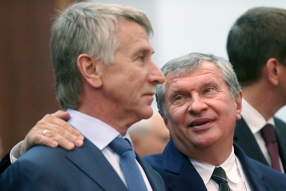 Минэнерго поддержало не только «Новатэк» в стремлении экспортировать газ в Европу, но и президента «Роснефти» Игоря Сечина