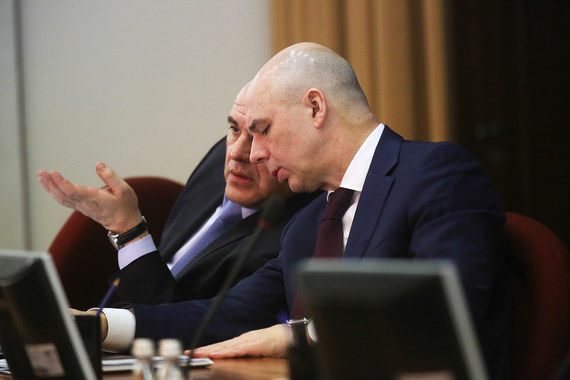 Министр финансов Антон Силуанов и руководитель ФНС Михаил Мишустин