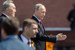 Президент России Владимир Путин и президент Казахстана Нурсултан Назарбаев на церемонии возложения цветов к могиле Неизвестного солдата
