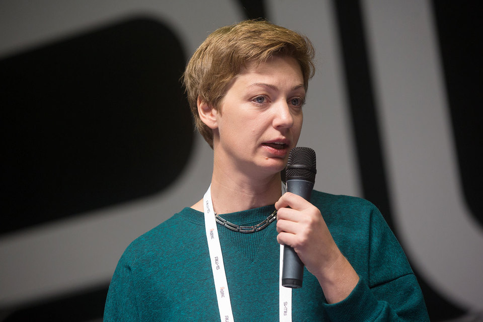 По словам источника «Ведомостей» в РБК, сначала было принято решение об уходе Солюса, Осетинская (на фото) и Баданин ушли из солидарности с ним