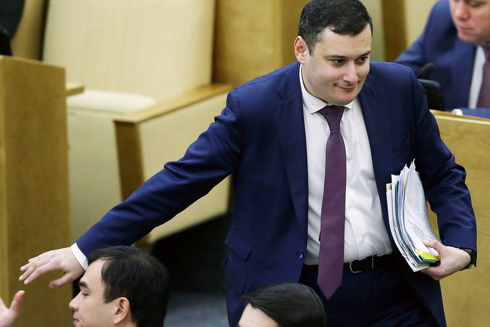 Александр Хинштейн отказался от перевыборов в Госдуму и получил должность в «Единой России»