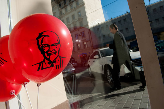Сейчас у KFC в Москве — 141 ресторан, из них 108 — франчайзинговых
