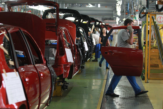 «АвтоВАЗ» не будет продлевать в августе режим неполного рабочего времени
