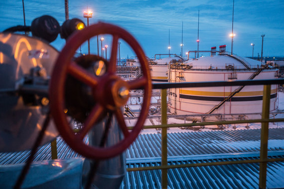 Прибыль «Роснефти» упала в четыре раза