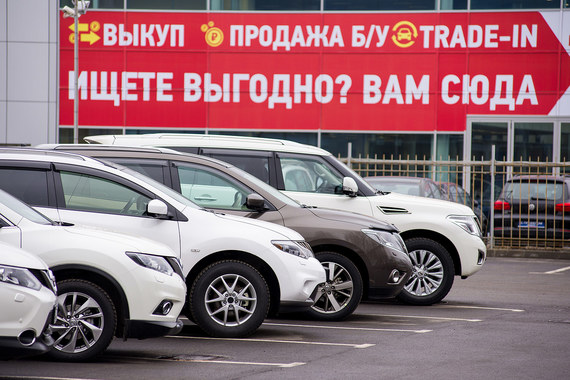 Официальные дилеры находятся в неравных условиях с серым рынком