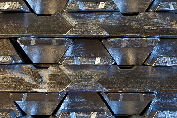 UC Rusal пока не намерена сокращать производство алюминия