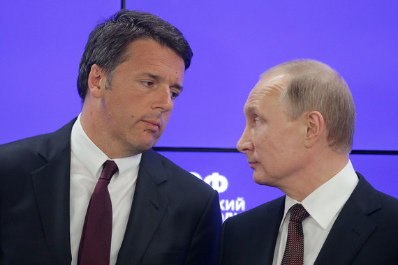 По мнению Путина, в предложении Николя Саркози о том, чтобы Россия показала пример и отменила контрсанкции, «есть конструктив, на который можно и нужно было бы обратить внимание»
