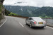 В движении обновленный Mulsanne поражает в первую очередь даже не динамикой и не адаптивной пневмоподвеской, компенсирующей крены, а акустическим комфортом