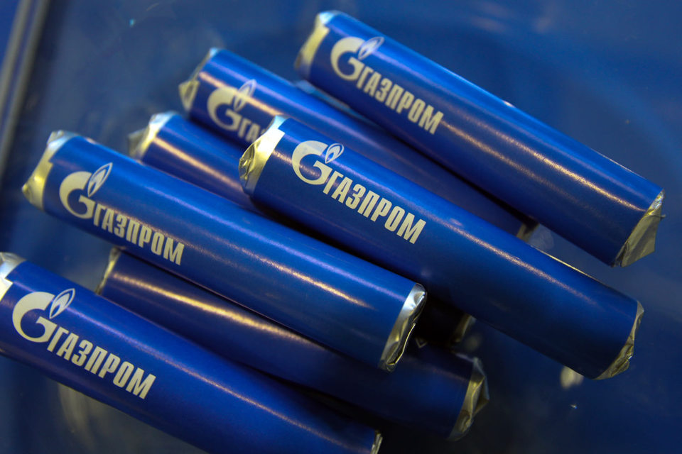 «Газпром» до конца июля намерен выкупить свои акции у ВЭБа. Пакет оценен с премией к рынку