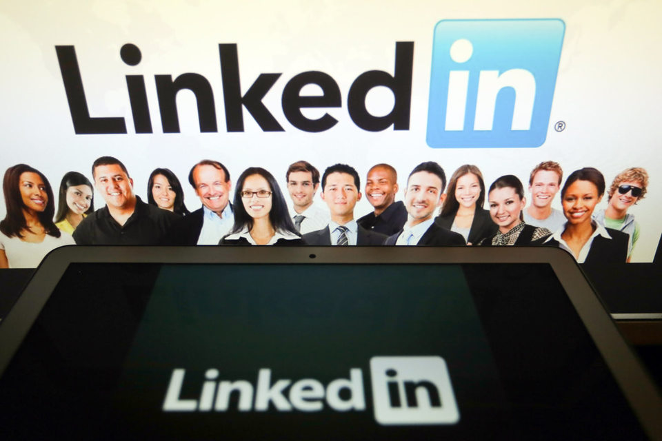 Компания Salesforce, упорно боровшаяся с Microsoft за покупку LinkedIn, заставила корпорацию увеличить предложение на 22%, т. е. примерно на $5 млрд