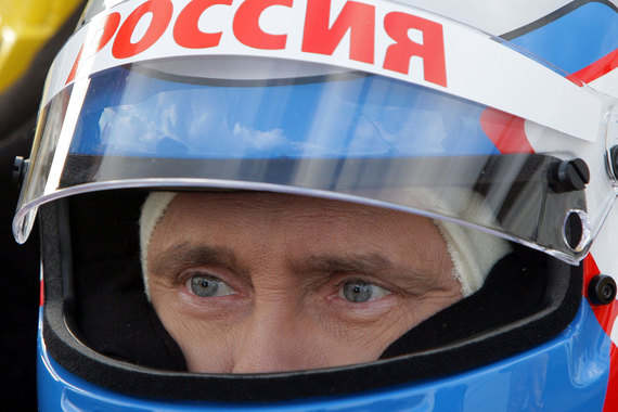 Владимир Путин неожиданно стал невыездным