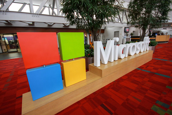 Microsoft заработал на облаках
