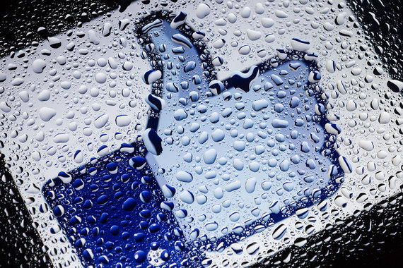 Facebook снова утроил прибыль
