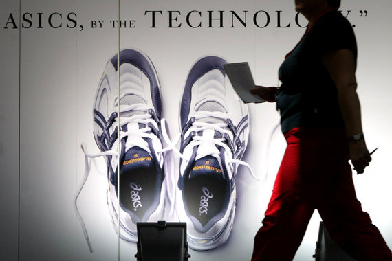 Asics может пересмотреть контракт, по которому поставляет форму для российской сборной по борьбе, заявили в компании за несколько дней до начала Олимпиады в Рио-де-Жанейро