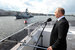 Верховный главнокомандующий Владимир Путин на катере «Серафим Саровский» обошел строй из 16 боевых кораблей, подлодок и судов обеспечения, ошвартованных на рейде Невы