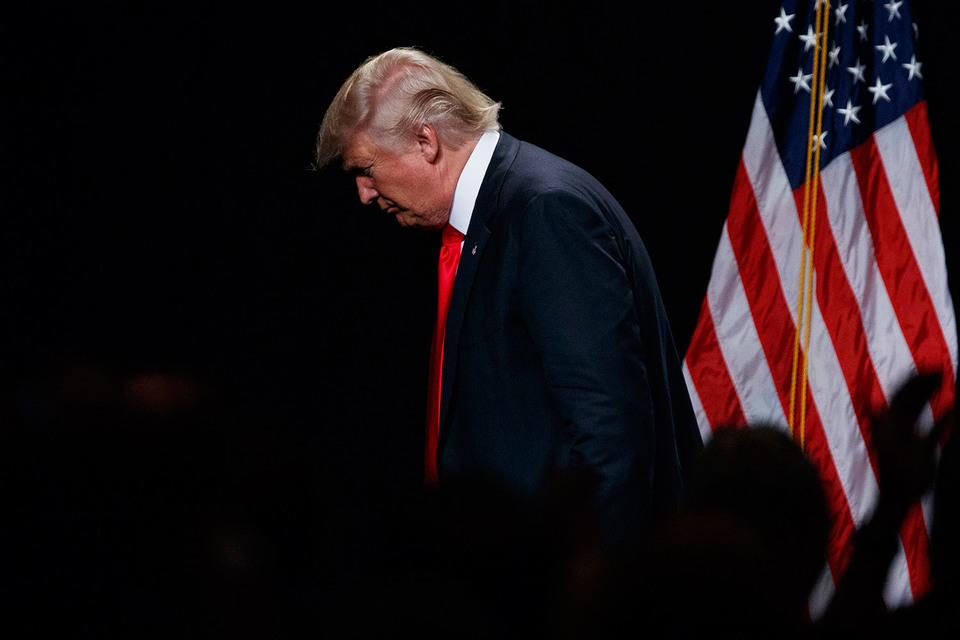Против республиканского кандидата в президенты США Дональда Трампа выступила большая группа его однопартийцев