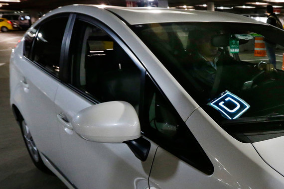 Uber расширяет сеть такси, кредитуя водителей для покупки машин