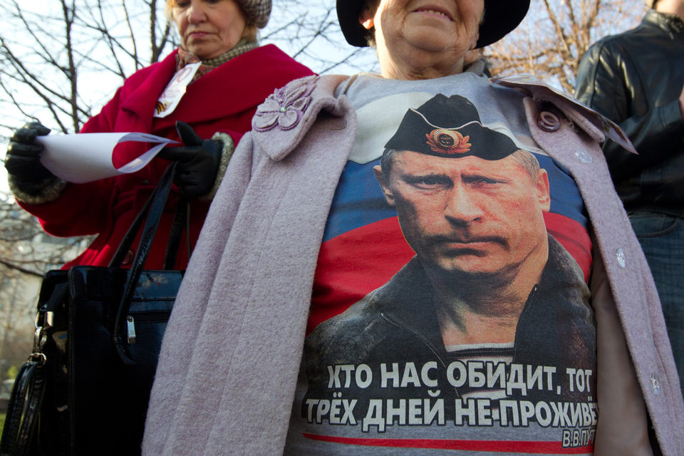 Использовать изображения Путина, как и любого другого человека, не участвующего в кампании, запрещают принятые в 2016 г. поправки в выборное законодательство