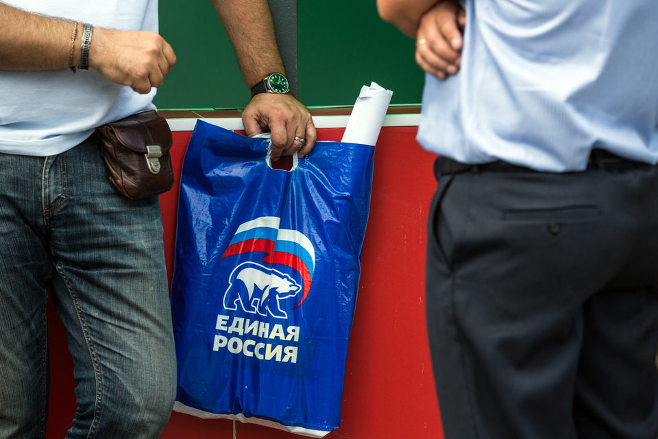 «Единая Россия» больше не хочет считаться «партией богатых»: состоятельных кандидатов в ее списке поубавилось
