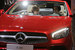 Модель SL 400 участвует в тест-драйве Mercedes, организованном на выставке