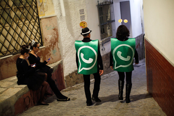 WhatsApp начинает бизнес