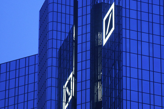 Deutsche Bank опроверг планы по слиянию с Commerzbank