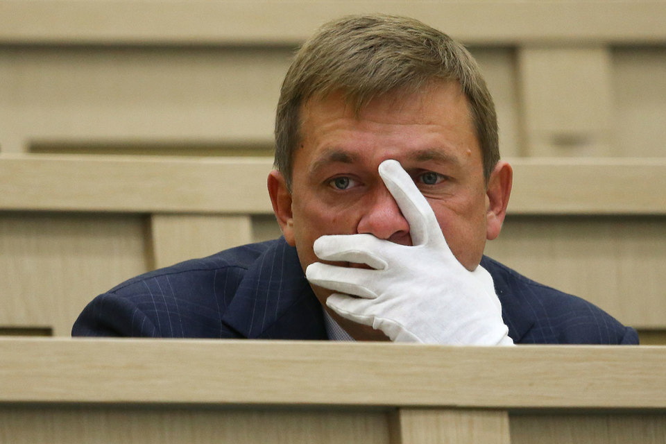 У Дмитрия Саблина стало на одного соперника меньше