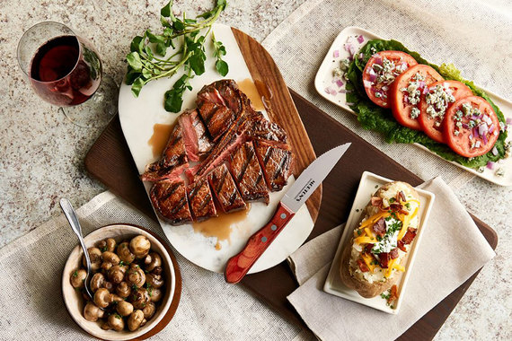 Партнер Landry’s сможет развивать в России сети Rainforest Cafe, Morton’s The Steakhouse, Saltgrass Steakhouse, Bubba Gump Shrimp Company, T-Rex и Cadillac Mexican Kitchen