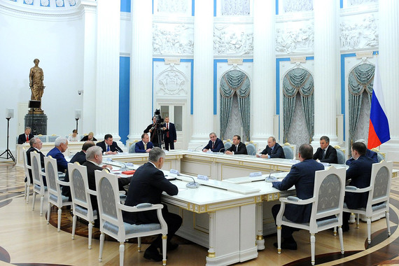Путин предложил сохранить думские комитеты за парламентской оппозицией