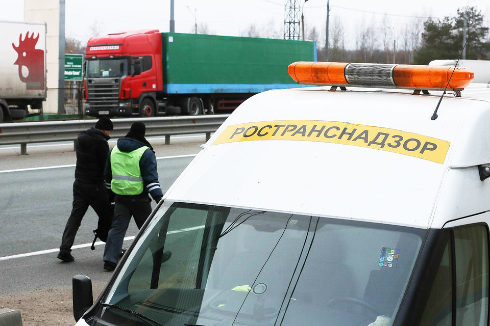 Чиновники подозреваются в получении взяток с транспортных компаний