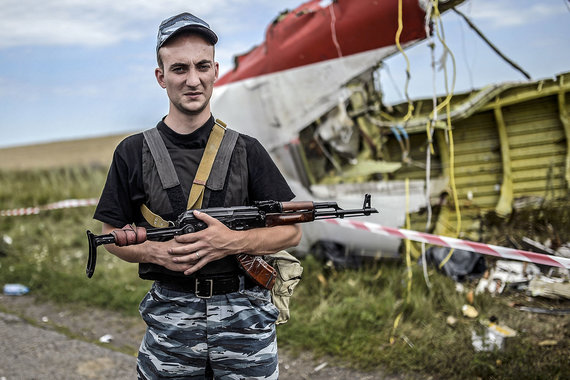 Россия официально не признает участия своих военнослужащих в вооруженном конфликте в Донбассе, как и причастность к атаке на малазийский Boeing 777