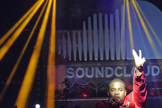 SoundCloud, несмотря на большую базу (135 млн) загруженных треков, пока так и не стал прибыльным