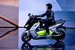 Электроскутер BMW C Evolution c батареей увеличенной емкости. Пиковая мощность электроскутера - 48 л. с. (35 кВт). А запас хода в условиях городского движения - 100 км