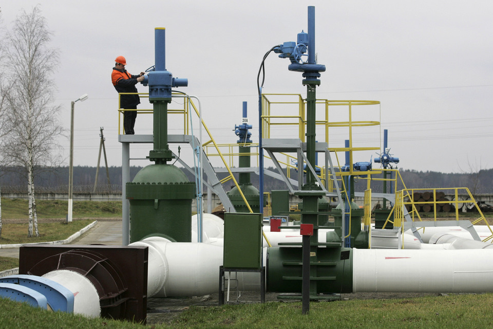 Нефтепровод «Дружба» берет начало в Самарской области, доходит до границы России с Белоруссией, а далее разделяется на два направления
