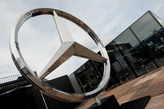 В российское производство легковых автомобилей Mercedes-Benz мощностью 25 000 машин в год немецкий автоконцерн может вложить около 20 млрд руб.