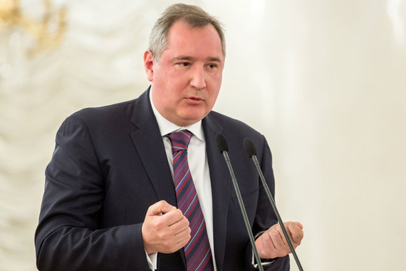 Как стало известно «Ведомостям», вице-премьер Дмитрий Рогозин попросил Владимира Путина сменить руководство «Уралвагонзавода», а саму компанию передать «Ростеху»