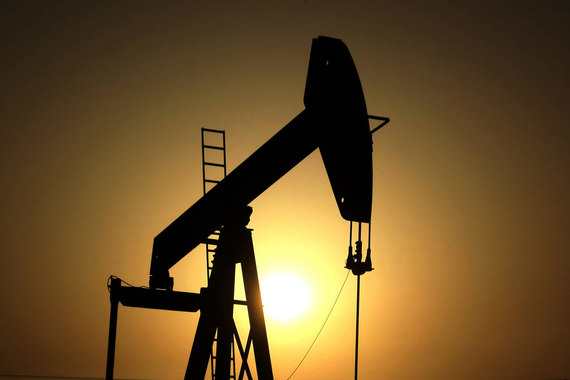 Цена нефти Brent превысила $53 за баррель впервые с октября 2015 г.