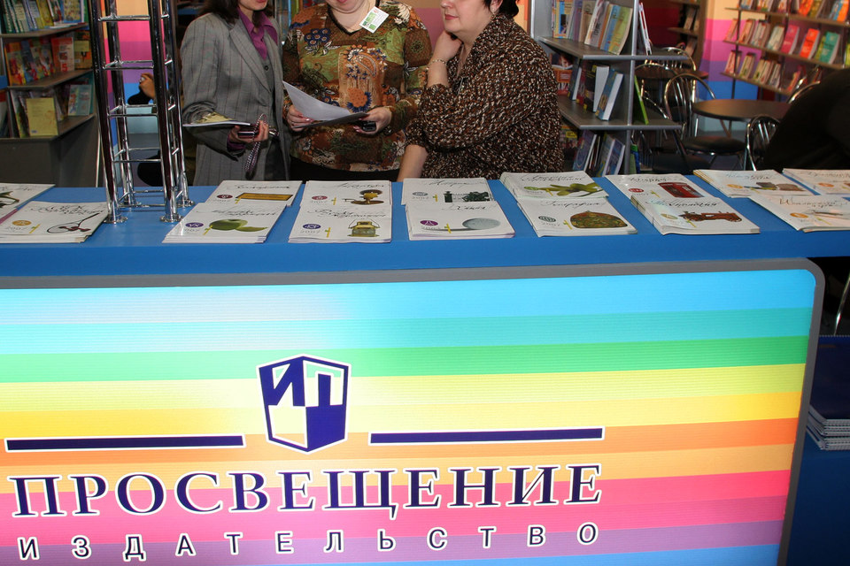 Издательство «Просвещение», совладельцем которого является Аркадий Ротенберг, настолько хорошо зарабатывает, что готово вложить в образовательные стартапы до 3 млрд руб.