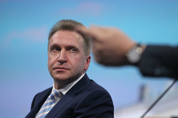 Уже этим летом Шувалов поручил Минэкономразвития разработать к середине сентября новую экономическую модель коллективного управления, призванную «максимально защищать авторские права»
