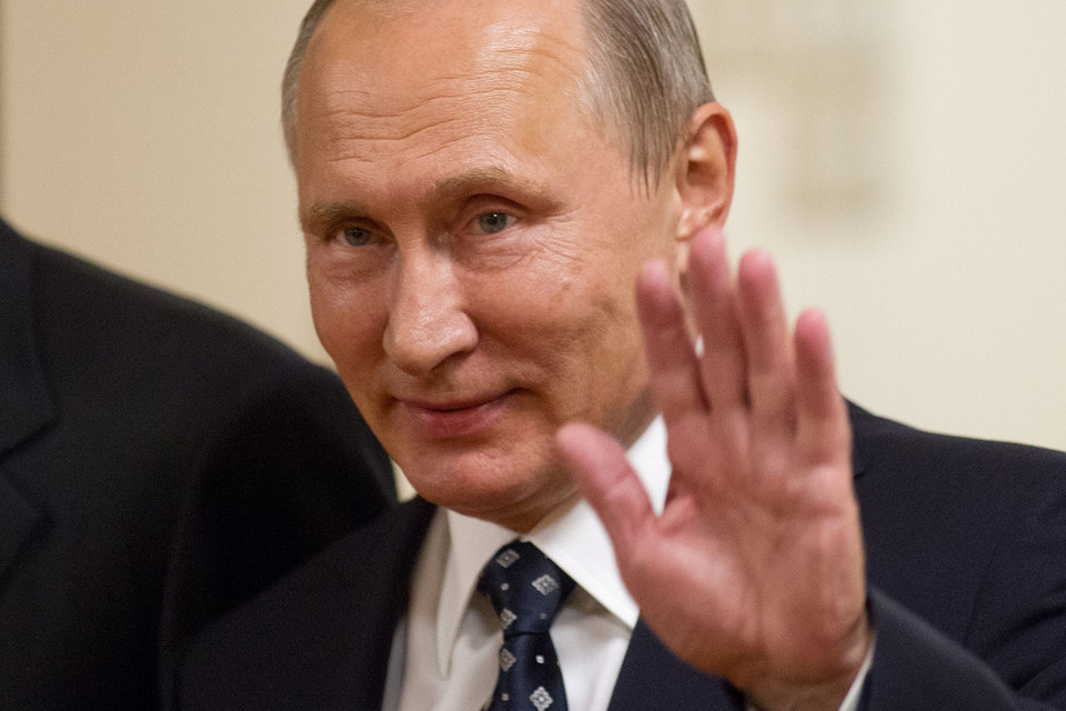 Президент России Владимир Путин впервые допустил возможность, что «Роснефть» может купить свои акции
