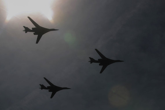 От планов параллельно с созданием ПАК ДА восстановить производство Ту-160 (под обозначением Ту-160М2) Минобороны также не отказывается