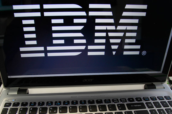 IBM практически удалось прекратить падение выручки, продолжавшееся многие кварталы подряд