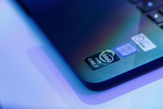 Акции Intel растут благодаря хорошим результатам на рынке персональных компьютеров (ПК). Однако будущий рост компании зависит от рынка облаков