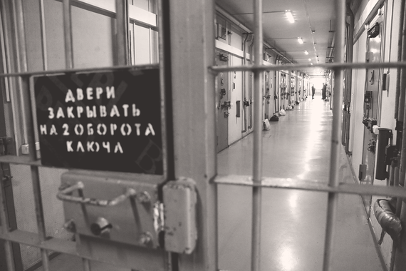 После появления в казахстанском праве института примирения тюремное население сократилось вдвое
