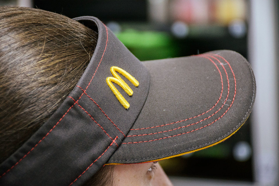 McDonald’s готовится к уходу топ-менеджеров. Смена команды происходит на фоне попыток корпорации оживить динамику продаж