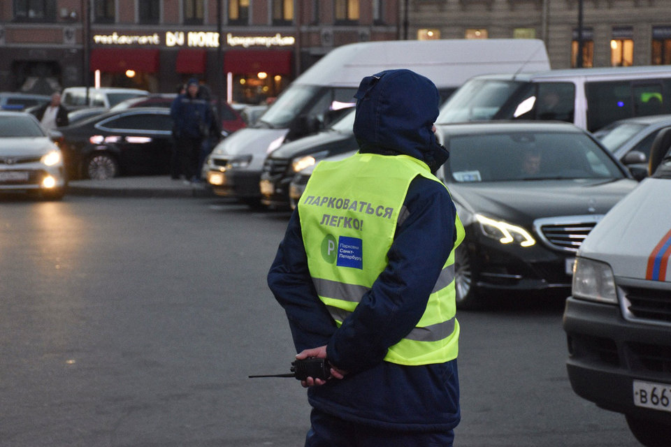 Власти Петербурга ликвидировали платную парковку структуры Дмитрия Михальченко